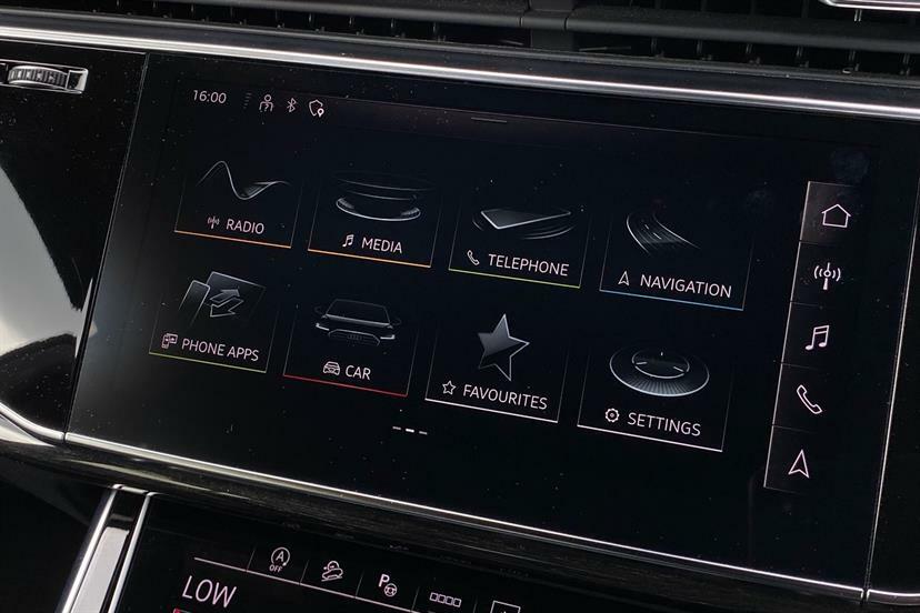 Audi Q8 Estate Black #13