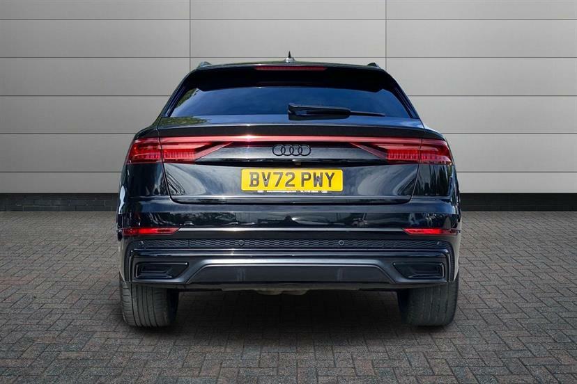 Audi Q8 Estate Black #10