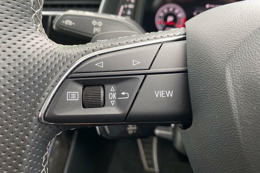 Audi Q8 Estate Black #30