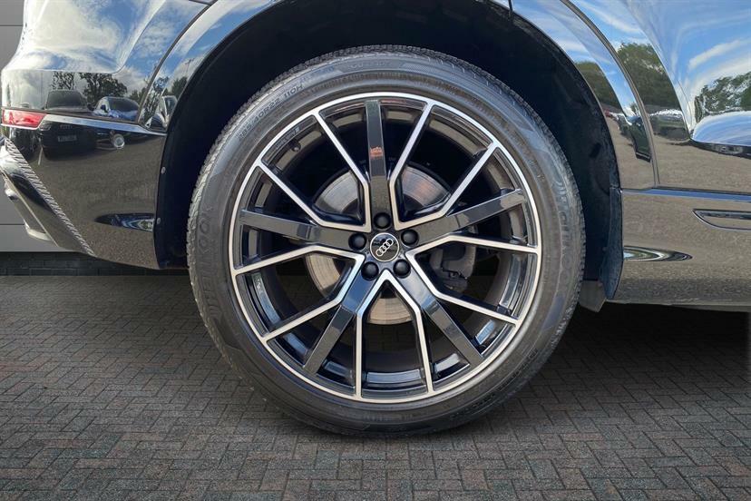 Audi Q8 55 Tfsi Quattro Black Edition Tiptronic Cs Black #5