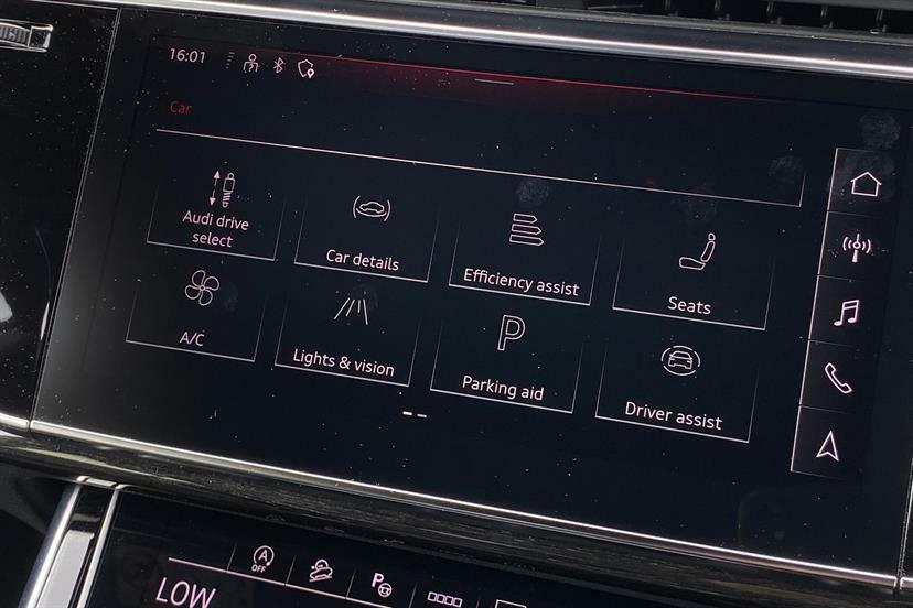 Audi Q8 Estate Black #17