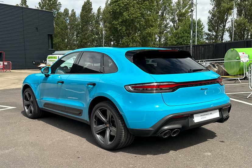 Porsche Macan Petrol Blue #26