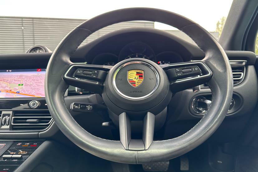 Porsche Macan Petrol Blue #13