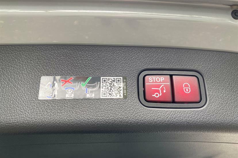 Mercedes-Benz GLC Class 300E 4Matic Amg Line Prem Plus 9G-tronic Silver #34