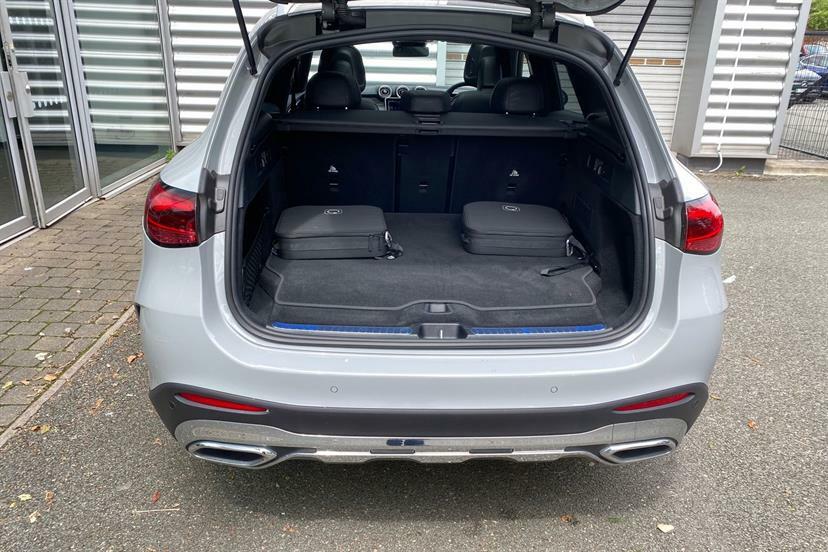 Mercedes-Benz GLC Class 300E 4Matic Amg Line Prem Plus 9G-tronic Silver #33