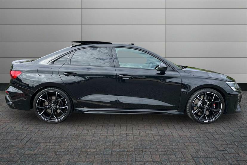 Audi RS3 Rs 3 Tfsi Quattro Vorsprung S Tronic Black #4