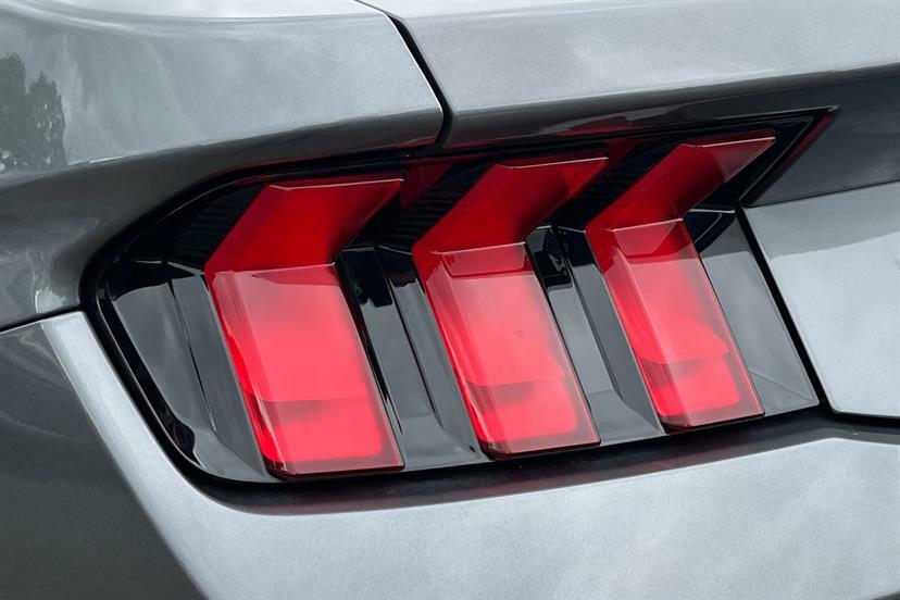 Ford Mustang Fastback Gt 5.0 V8 Black #21