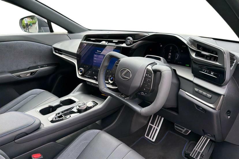 Lexus RZ 550E 300Kw F Sport Takumi 77 Kwh Bitone Black #6