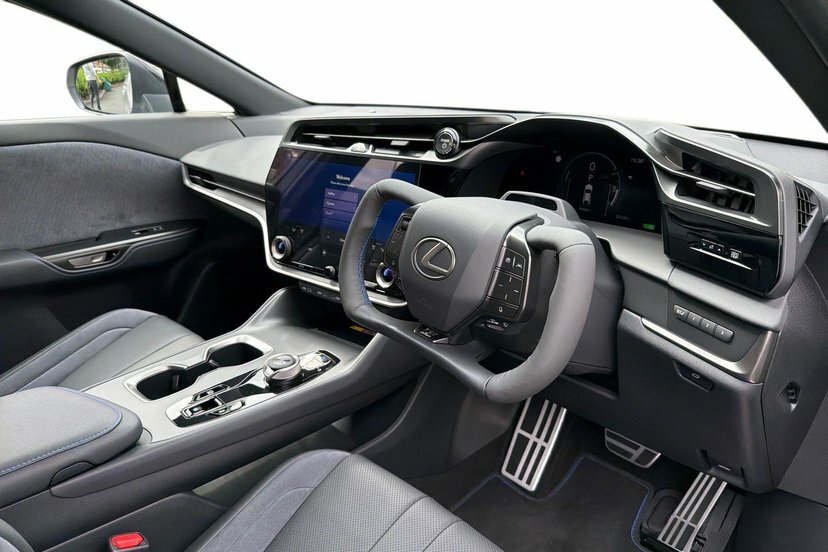Lexus RZ 550E 77Kwh F Sport Takumi Suv Di Black #6