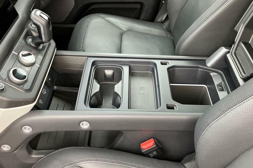 Land Rover Defender 110 D250 X-dynamic Se Black #28