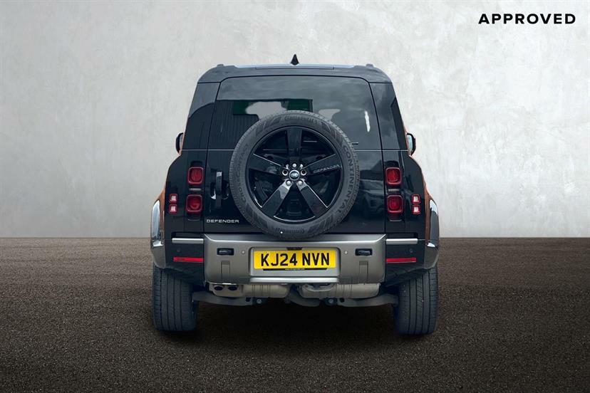 Land Rover Defender 110 3.0 D300 X-dynamic Hse 110 7 Seat Black #4