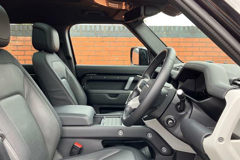 Land Rover Defender 110 D250 X-dynamic Se Black #21