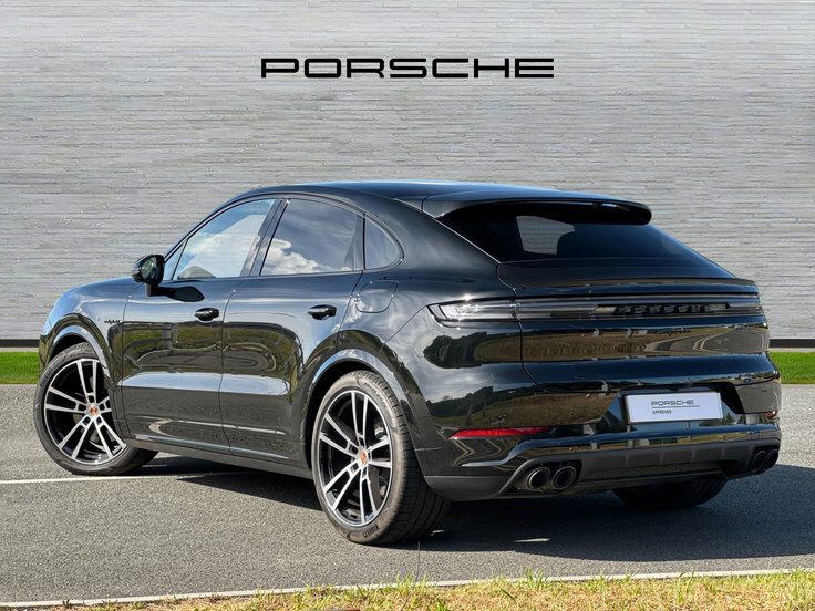 Porsche Cayenne 3.0 V6 E-hybrid 25.9Kwh Black Edition Coupe Pe HY26YGL Black #2