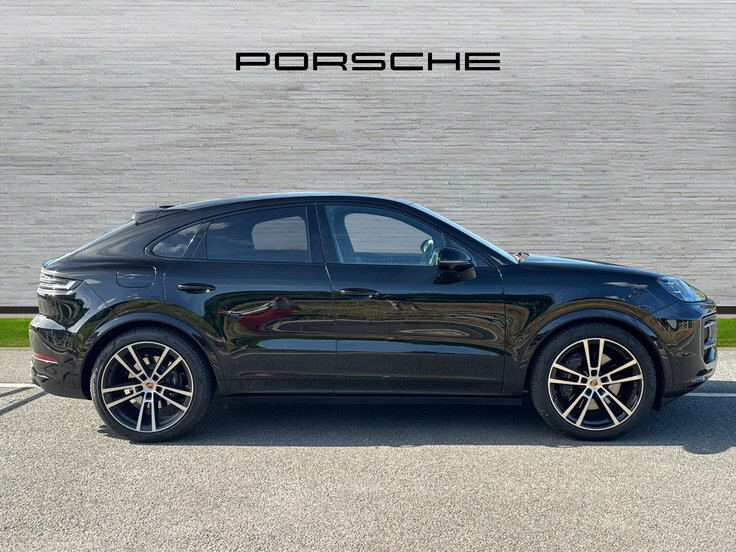 Porsche Cayenne 3.0 V6 E-hybrid 25.9Kwh Black Edition Coupe Pe HY26YGL Black #3