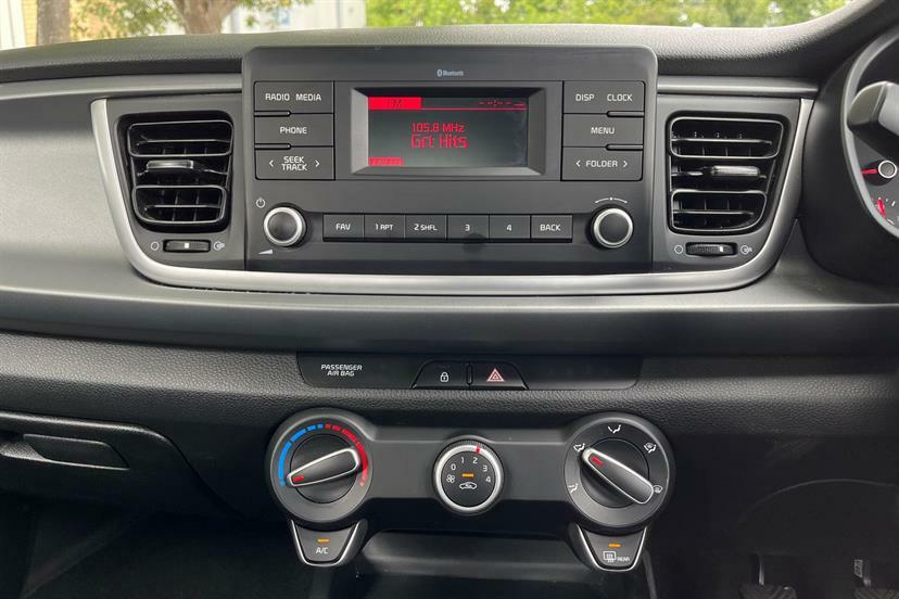 Kia RIO 2 1.0 Black #16