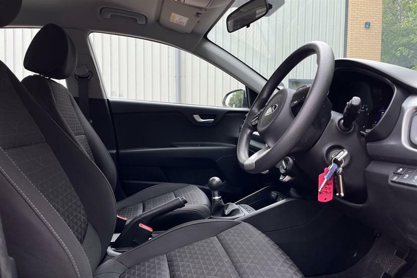 Kia RIO 2 1.0 Black #25