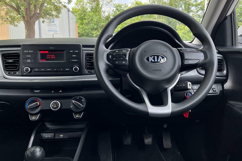 Kia RIO 2 1.0 Black #22