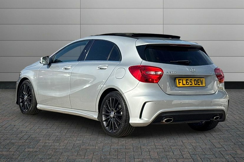 Mercedes-Benz A Class 2.1 A200 Cdi Amg Sport Hatchback 7G-dct FL65OEW Silver #3