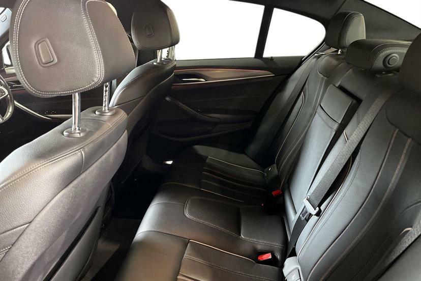 BMW 5 Series 520D Se Blue #8