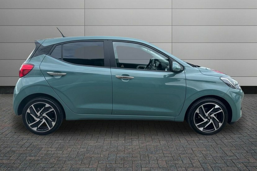 Hyundai I10 1.0 Premium Hatchback 67 Ps BA24EXH Green #4
