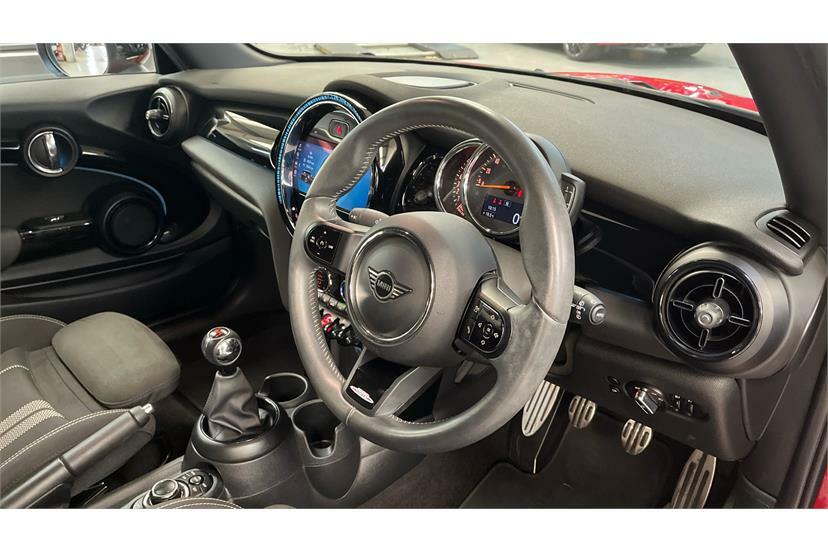 Mini Hatch 1.5 Cooper Sport Red #5