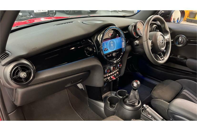 Mini Hatch 1.5 Cooper Sport Red #6