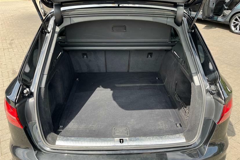 Audi A4 35 Tdi Black Edition S Tronic Black #6