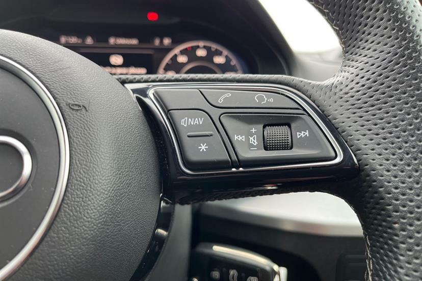 Audi Q2 1.5 Tfsi Cod Red #20
