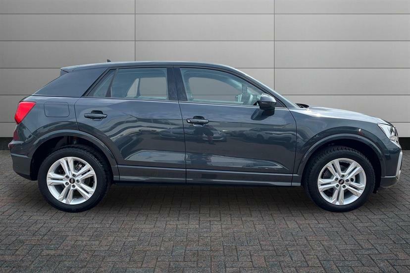 Audi Q2 35 Tfsi Sport S Tronic Grey #4