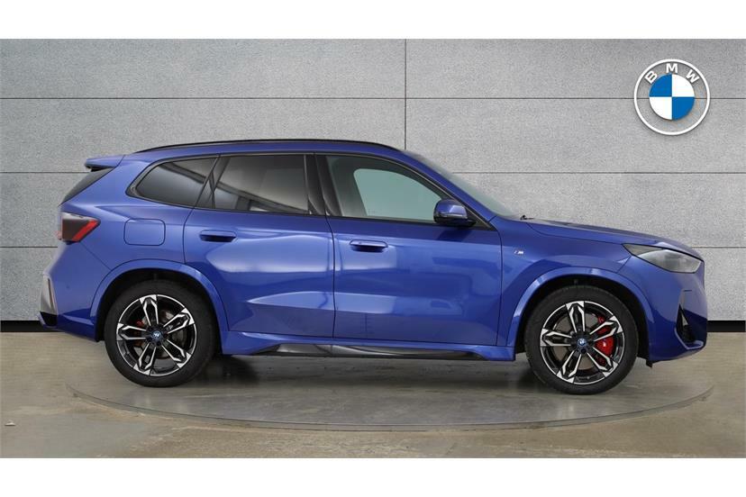 BMW iX1 150Kw Edrive20 M Sport 65Kwh Blue #3