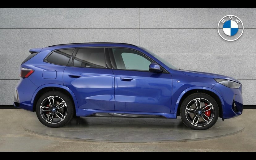 BMW iX1 Ix1 Edrive20 M Sport YL25CXN Blue #3