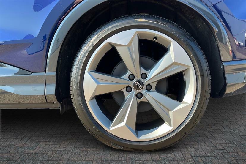Audi Q4 E Tron 210Kw 45 82Kwh Black Edition Blue #5