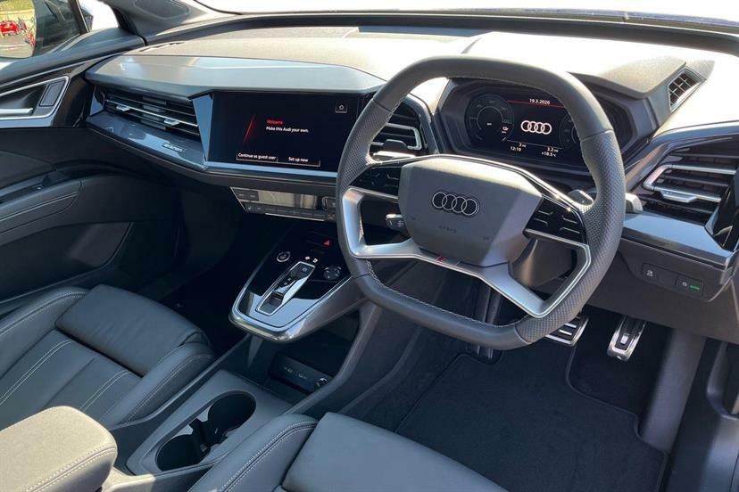 Audi Q4 E Tron 210Kw 45 82Kwh Black Edition Blue #6
