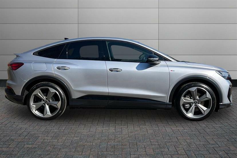 Audi Q4 E Tron 210Kw 45 82Kwh Black Edition Tech Pro Silver #4