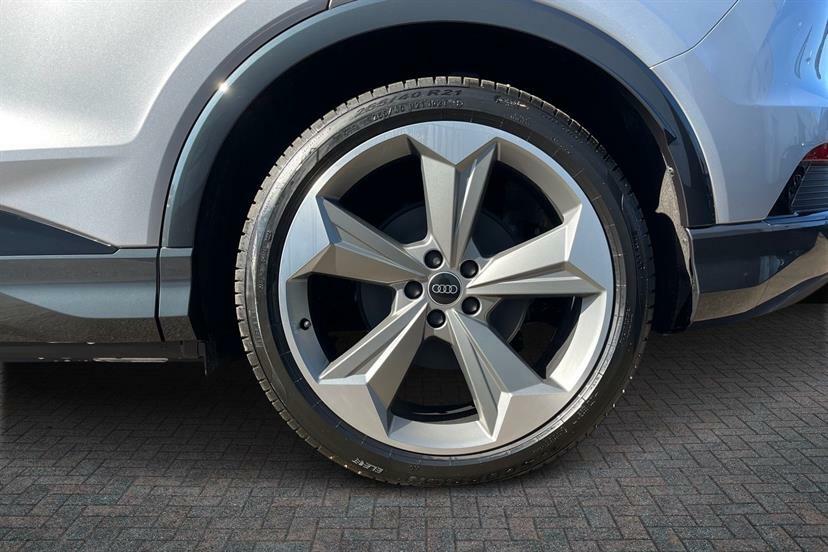 Audi Q4 E Tron 210Kw 45 82Kwh Black Edition Tech Pro Silver #5