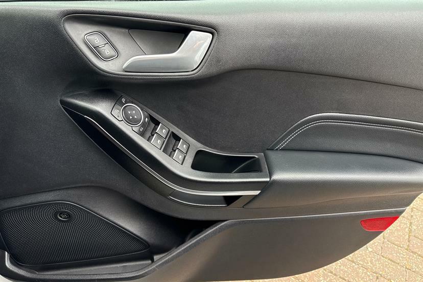 Ford Fiesta Silver #8
