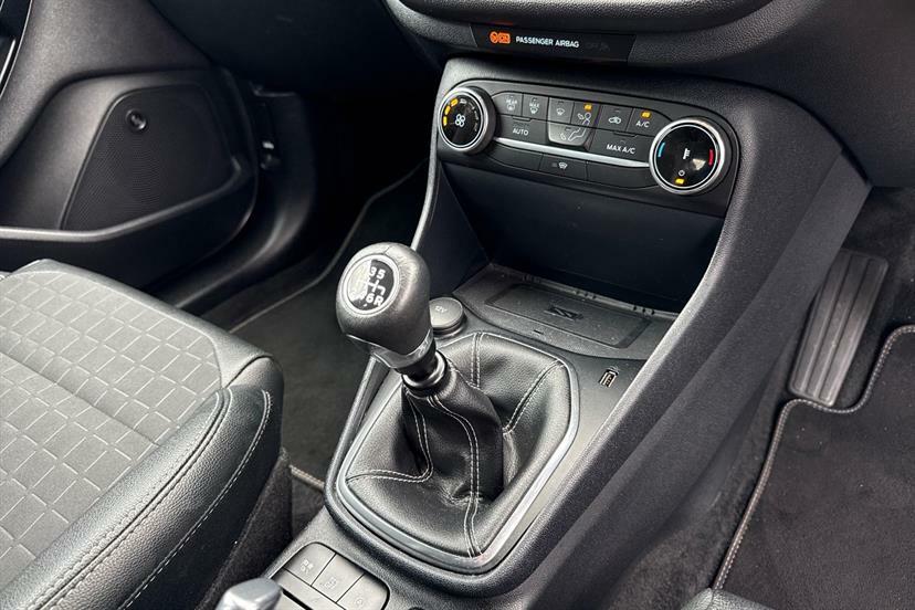 Ford Fiesta Silver #6