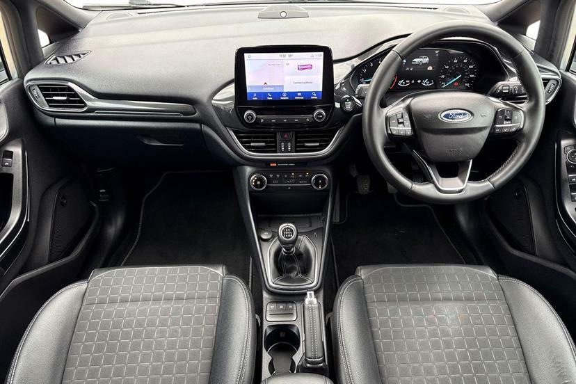 Ford Fiesta Silver #4