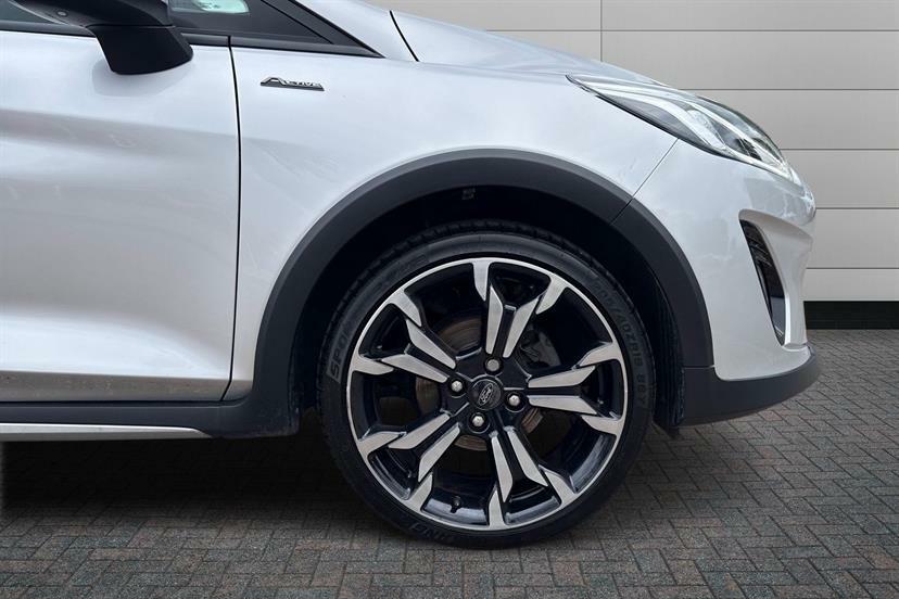 Ford Fiesta Silver #3