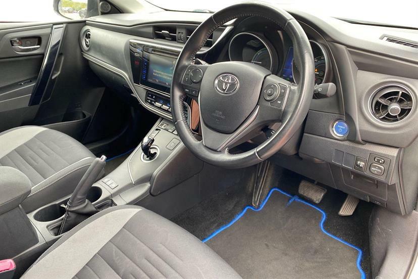 Toyota Auris Excel Blue #11
