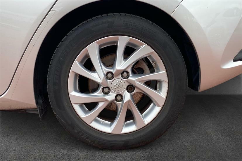 Toyota Auris Excel Blue #18
