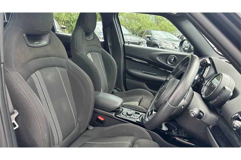 Mini Clubman  Black #10