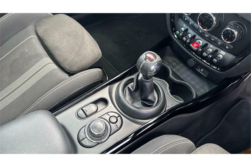 Mini Clubman  Black #9