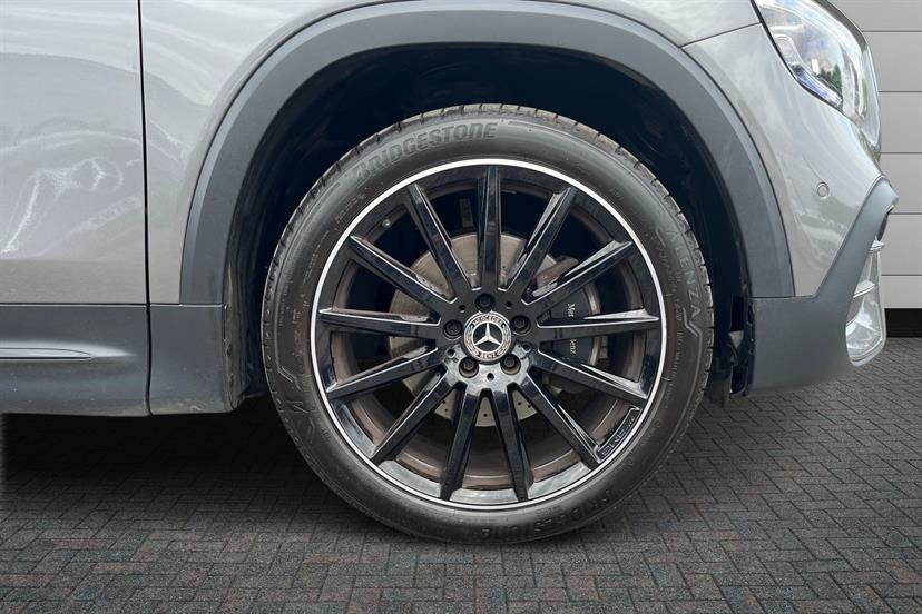 Mercedes-Benz GLB Class 200 Amg Line Premium Night Ed 7G-tronic Grey #4