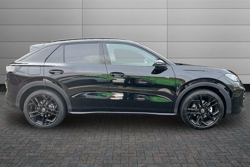 Volkswagen T-Roc 1.5 Etsi 150 R-line Dsg Black #4