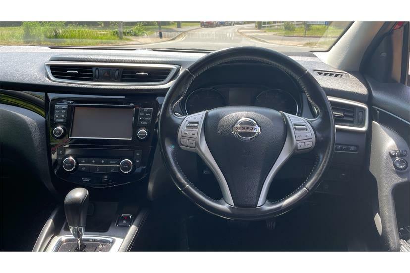 Nissan Qashqai 1.6 Dci Tekna Xtronic Red #5