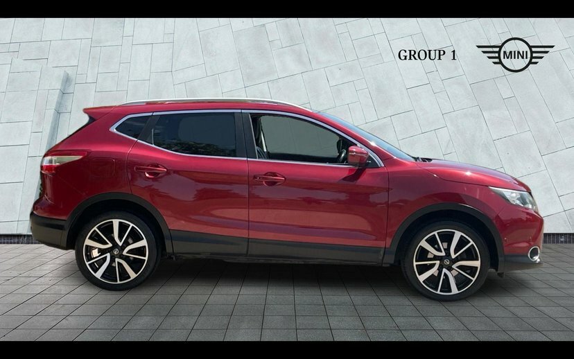 Nissan Qashqai 1.6 Dci Tekna Suv Xtron 2Wd 130 Ps VA66OFJ Red #3