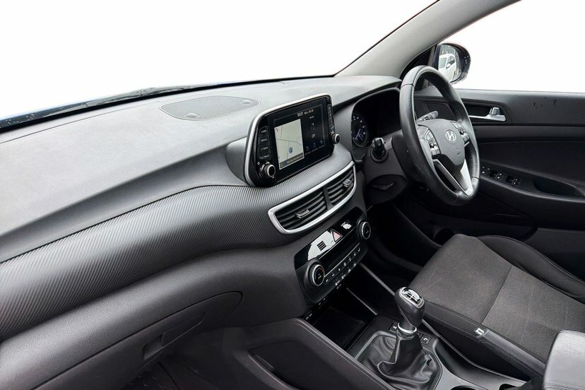 Hyundai Tucson 1.6 Gdi Se Nav Suv 132 Ps KP69YEE Blue #2