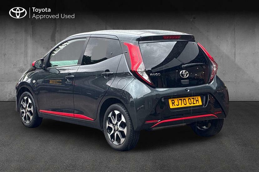 Toyota Aygo 1.0 Vvt-i X-trend Tss Black #4