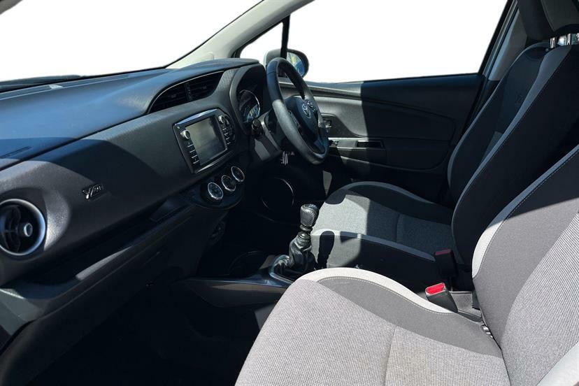 Toyota Yaris 1.5 Vvt-i Y20 Bi-tone Silver #2